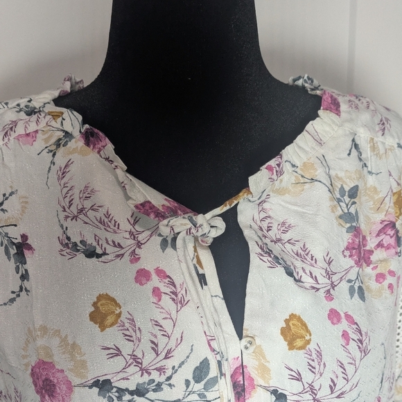 Buffalo David Bitton Size L Women's White Floral Cap Sleeve Blouse Top Bohemian - Picture 3 of 9